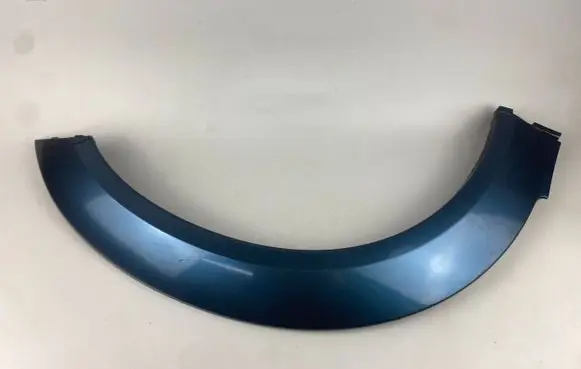Subaru Outback Front arch trim 