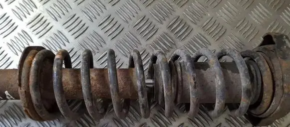 Mitsubishi Carisma Rear coil spring