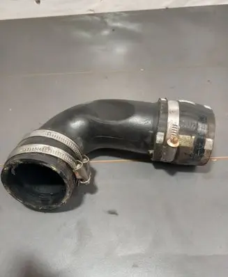 Intercooler hose/pipe