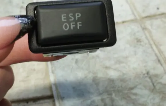 Nissan Almera Tino ESP (stability program) switch 3604Z