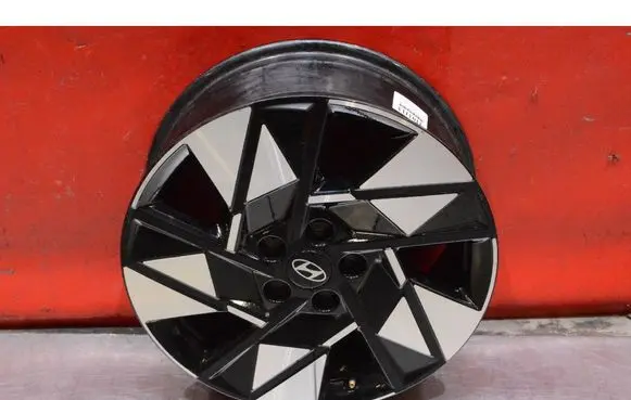 Hyundai Kona I R18 alloy rim 52910BE300