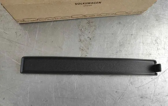 Audi A5 Glove box pad 8W0863301D