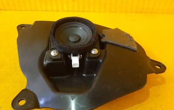 Mazda CX-30 Front door high frequency speaker DFR572977