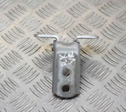 Toyota Prius (XW50) Front door upper hinge A046694