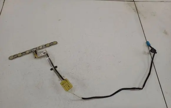 Volkswagen Golf V Seat heating element 1K0963553