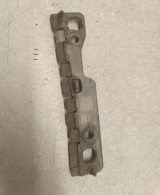 Volvo S90, V90 Front bumper mounting bracket 31386127