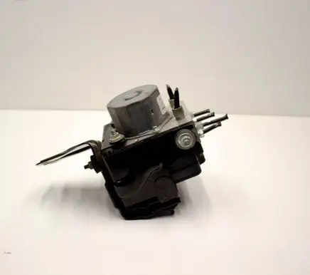 Nissan X-Trail T32 ABS Pump 476604CC0A