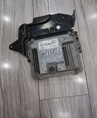 Ford Fiesta Engine control unit/module ECU 0281033274