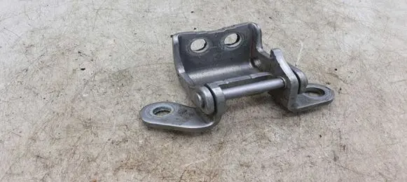 Honda CR-V Rear door lower hinge NOCODE