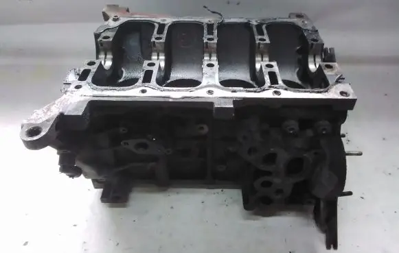 Opel Corsa E Engine block 55193666