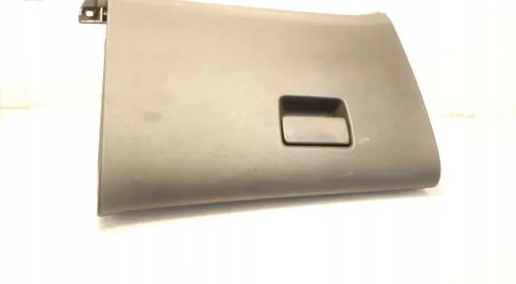 Opel Astra J Glove box
