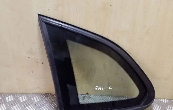 BMW X1 E84 Rear side window 2990329