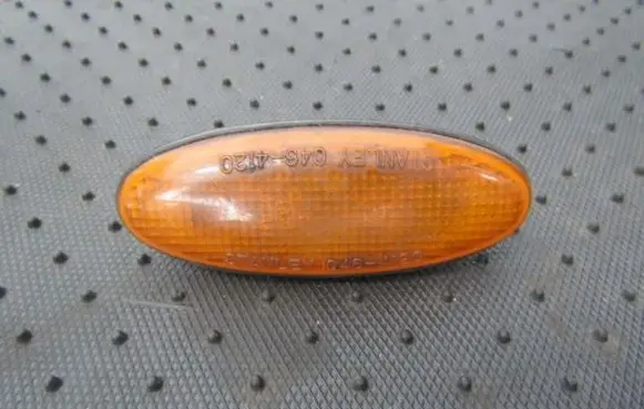 Mazda 323 Front fender indicator light 0464120 046-4120