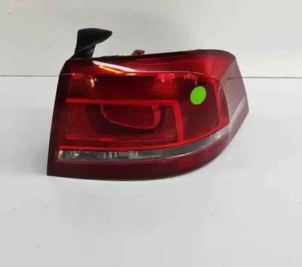 Volkswagen PASSAT B7 Rear/tail lights 3AE945096F 3AE945258