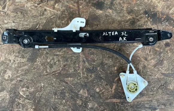 Seat Altea XL Rear window lifting mechanism without motor 5P0839401