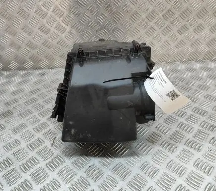 Jaguar XE Air filter box GX639600BC GX739H736CA
