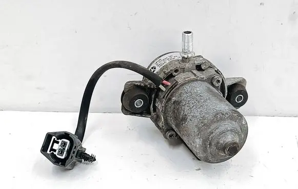 Chrysler Town & Country V Vacuum pump P04581541AB 04581541AB