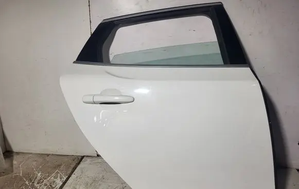 Volvo V40 Rear door 3194840
