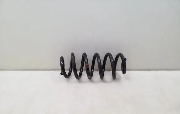 Nissan Qashqai J12 Rear coil spring
