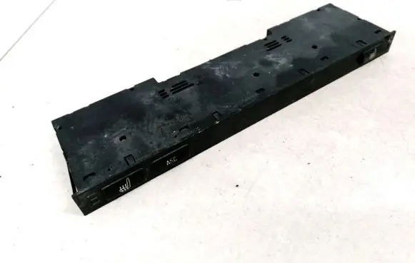 BMW 5 E39 Seat heating switch 61318373712 03742027