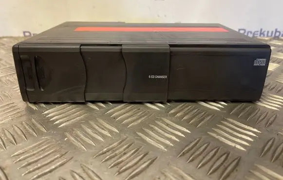 BMW X3 E83 CD/DVD changer 65126946989
