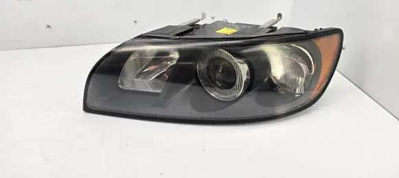Volvo S40 Headlight/headlamp 31213179