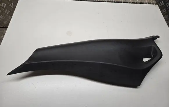 BMW X2 F39 (C) pillar trim 7450393