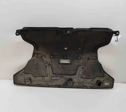 Center/middle under tray cover