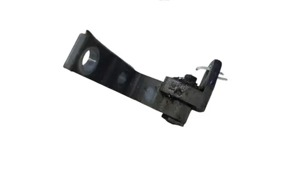 Volvo V40 Front door lower hinge 
