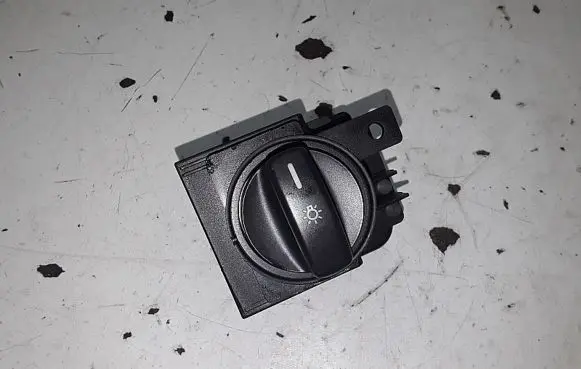 Mercedes-Benz B W245 Light switch 1695453004