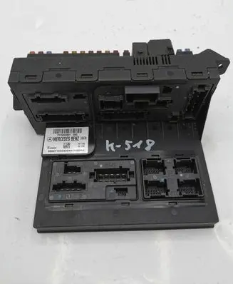 Mercedes-Benz E W211 SAM control unit 2115453901