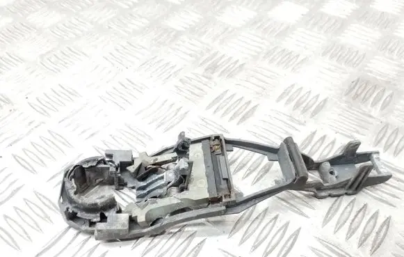 Volkswagen Fox Front door coupe exterior handle/bracket 3B0837885