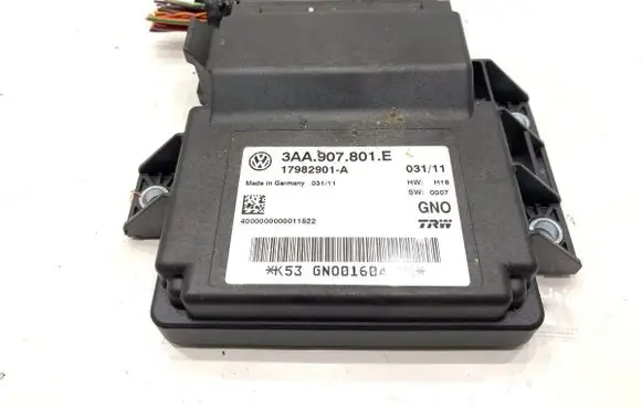 Volkswagen Tiguan Brake system control unit/module 3AA907801E