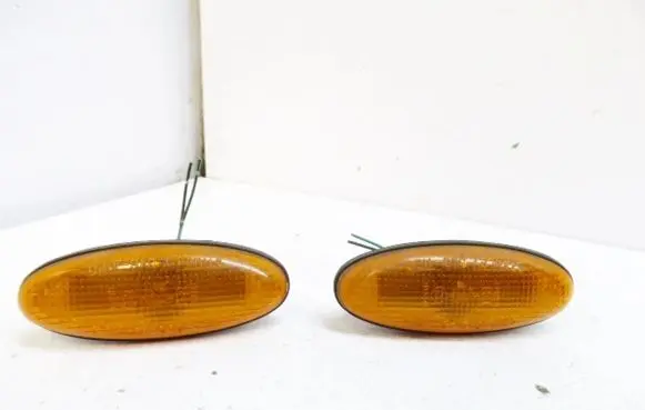 Mazda 323 F Front fender indicator light B01W-51-120