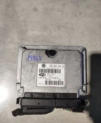 Audi A2 Engine control unit/module 036906034ca