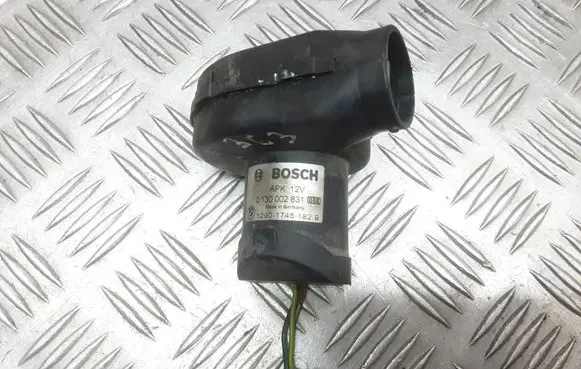 BMW 5 E39 Engine control unit/module fan 0130002831