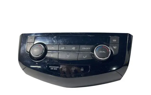 Nissan Qashqai Climate control unit 275004EA1A T907771