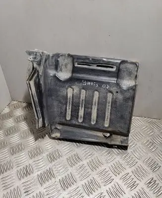 Toyota Yaris Engine splash shield/under tray 514430D010
