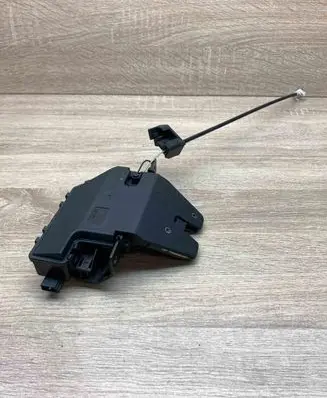 BMW 1 E81 E87 Tailgate/trunk/boot lock/catch/latch 8196401