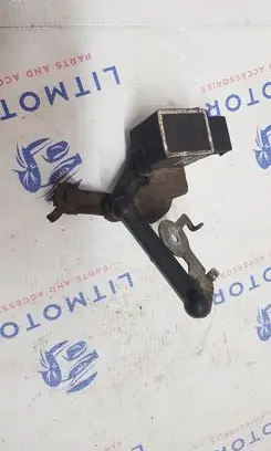 BMW 5 E60 E61 Headlight/headlamp level sensor 6778809