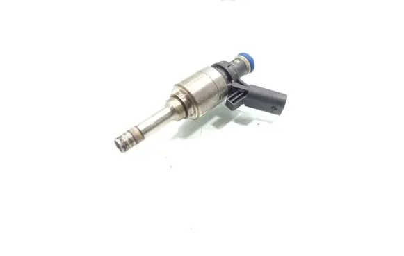 Audi A3 S3 8P Fuel injector 06H906036B 026150033