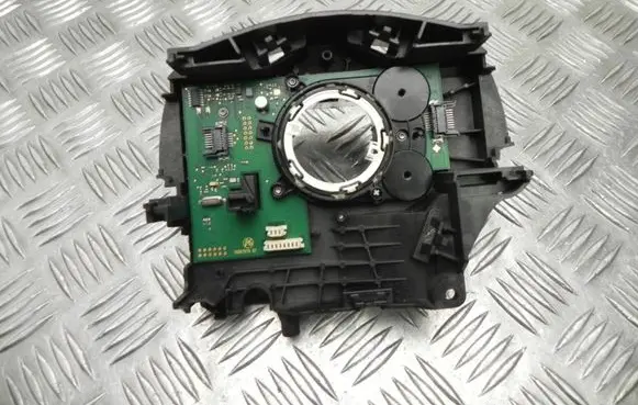 Ford Focus Radio/GPS head unit trim F1FT13N064JE T5638