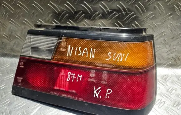 Nissan Sunny Rear/tail lights 7R01282 003860