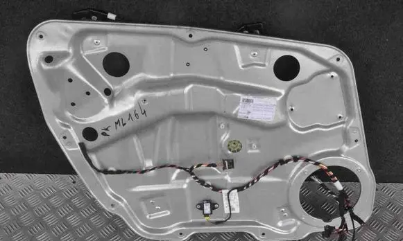 Mercedes-Benz ML W164 Front door electric window regulator 