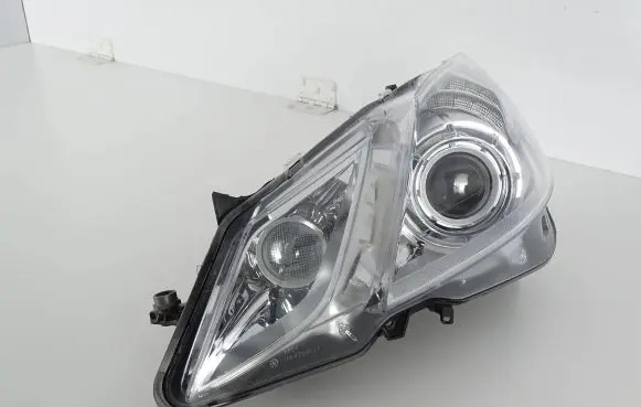 Mercedes-Benz E C207 W207 Headlight/headlamp A2078200539