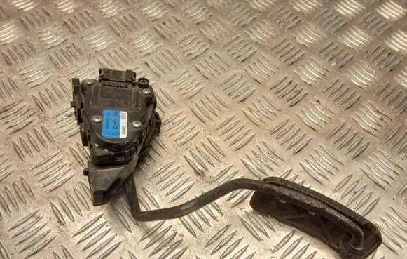 Renault Vel Satis Accelerator throttle pedal 8200004938