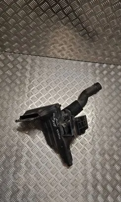 Peugeot 508 Intake resonator 9803074280