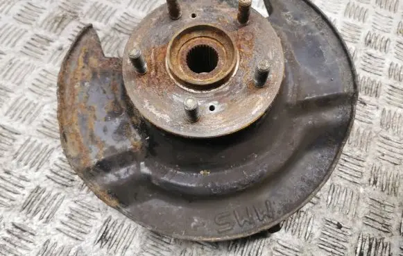 Honda CR-V Front wheel hub