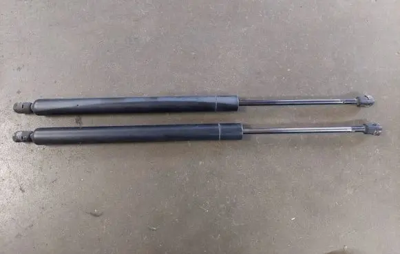 Seat Alhambra (Mk1) Tailgate/trunk strut/damper