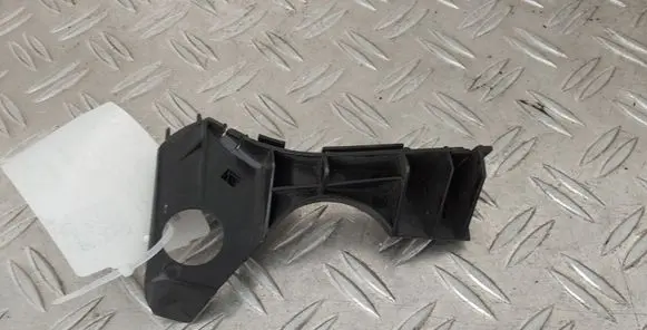 Toyota Corolla E120 E130 Front bumper mounting bracket 5211602050